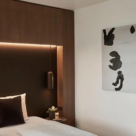 米泽尔法特克伦威尔酒店 4*